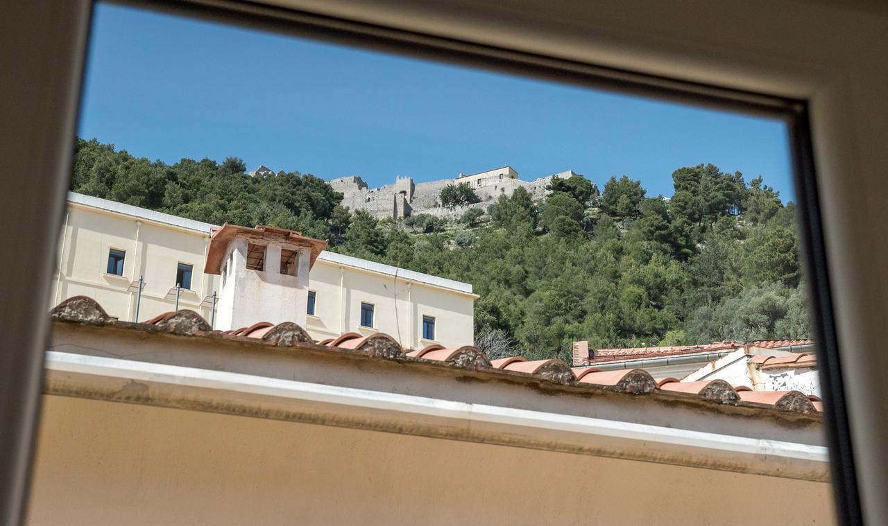Plaium Montis Bed and Breakfast Salerno Eksteriør billede